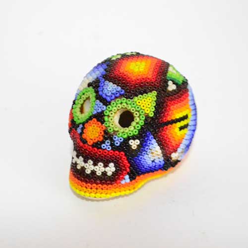 Calavera Huichol de chaquiras - Arte Huichol