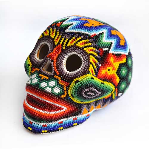 Calavera Huichol de chaquiras - Arte Huichol